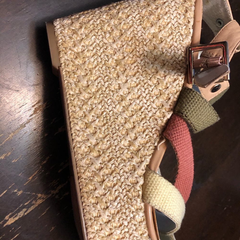 Sandal - Picture 2 of 3